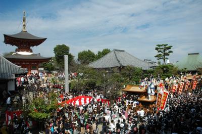 だんじり祭（行基参り）の時の久米田寺の写真