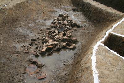 下池田遺跡で出土した土器の写真です