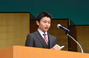 二十歳の誓いを述べる代表者の佐藤さん